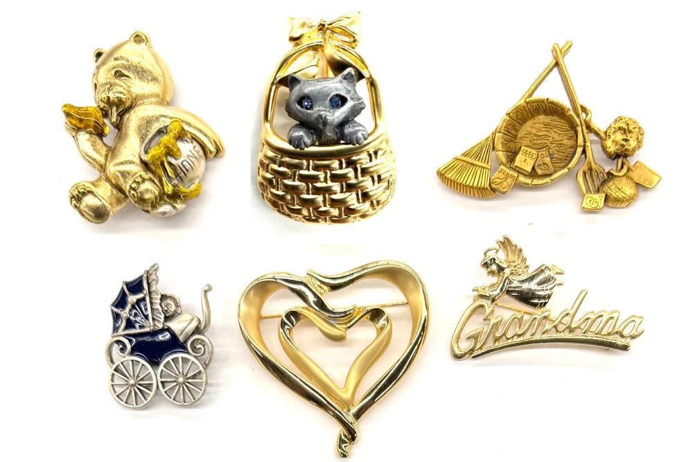 Vintage Open Heart Brooch, Gold Tone